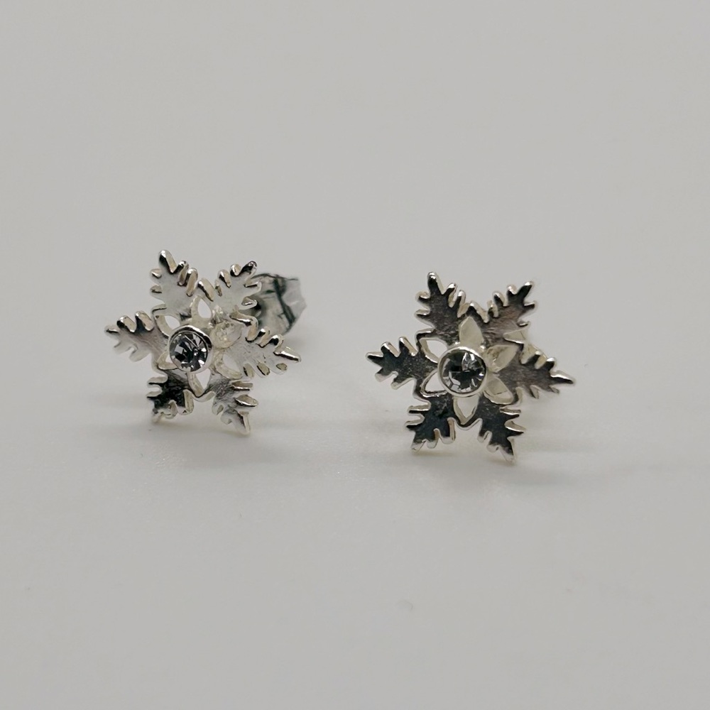 Silver Snowflake Stud Earrings